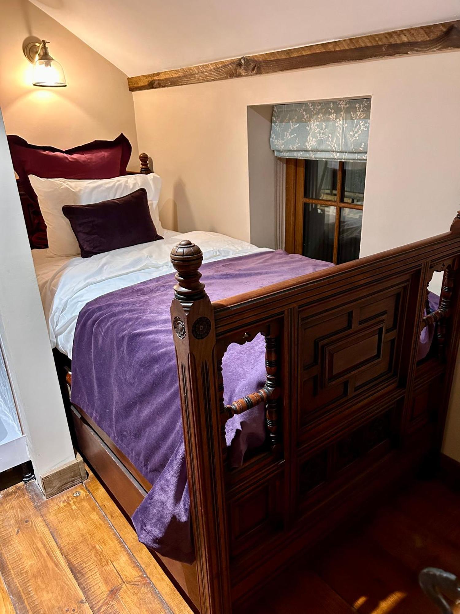 Charming Country Cottage With Outdoor Bath And Historic Setting, Brecon Beacons Retreat Llangadog Екстер'єр фото