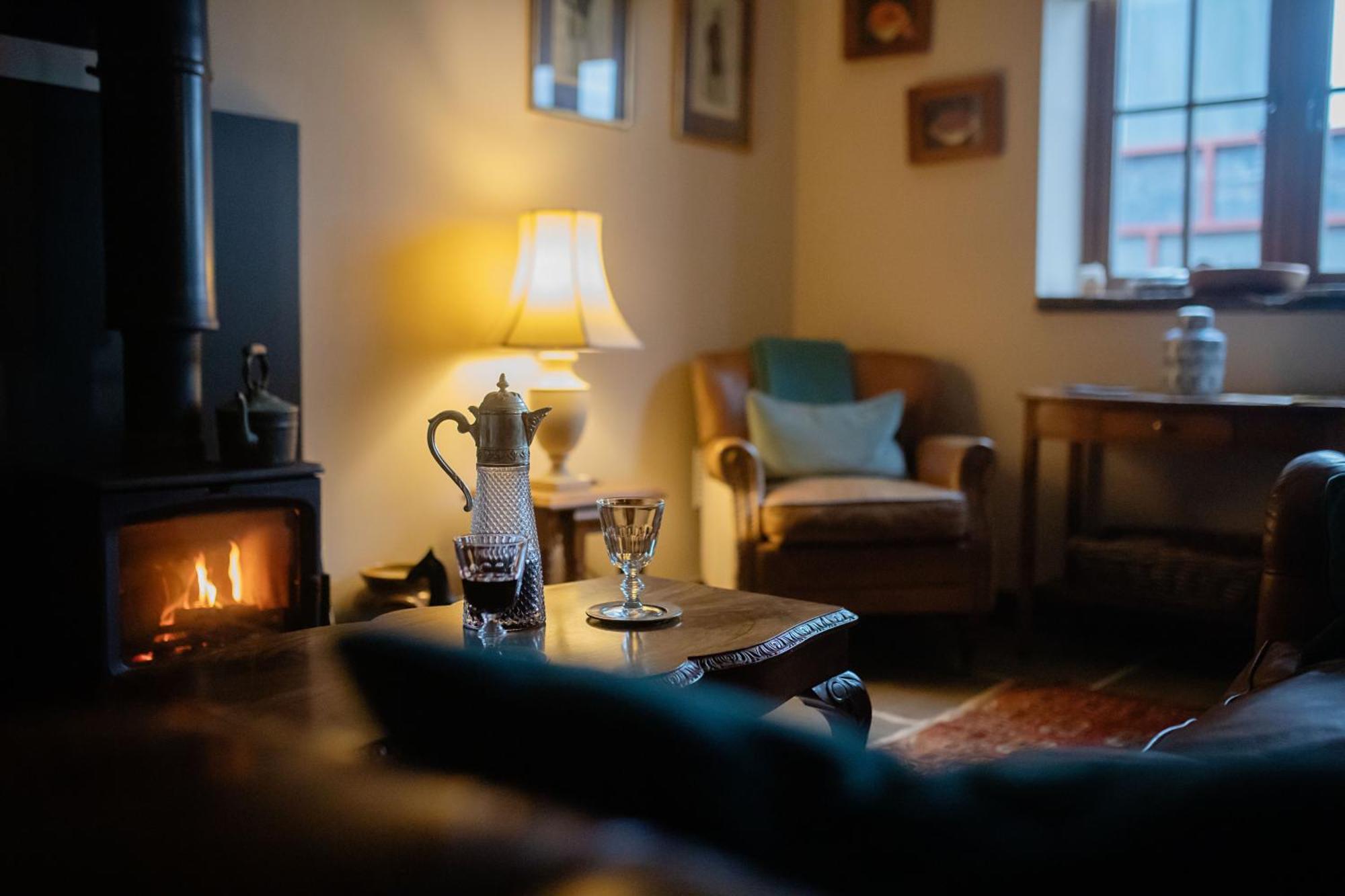 Charming Country Cottage With Outdoor Bath And Historic Setting, Brecon Beacons Retreat Llangadog Екстер'єр фото