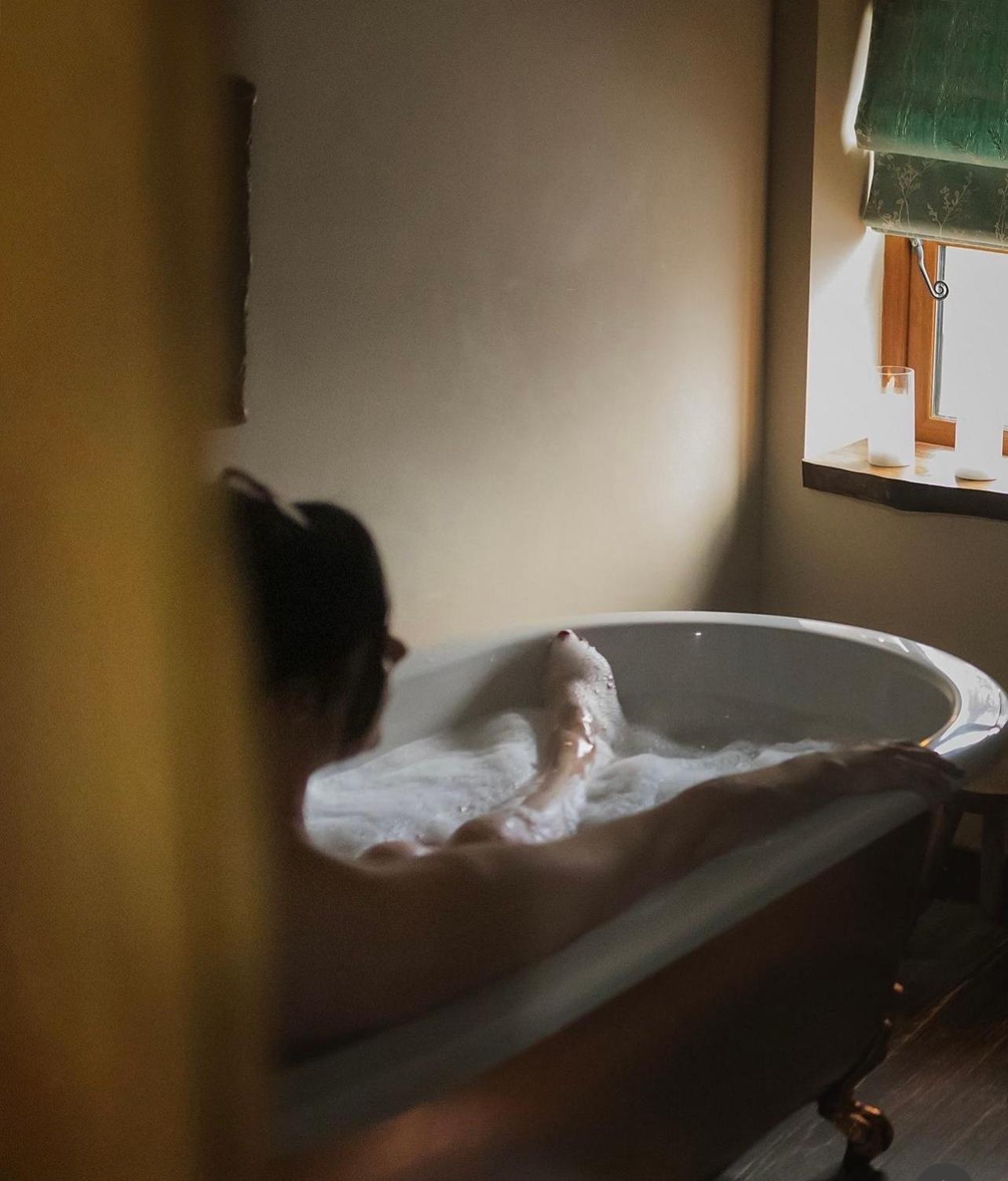 Charming Country Cottage With Outdoor Bath And Historic Setting, Brecon Beacons Retreat Llangadog Екстер'єр фото