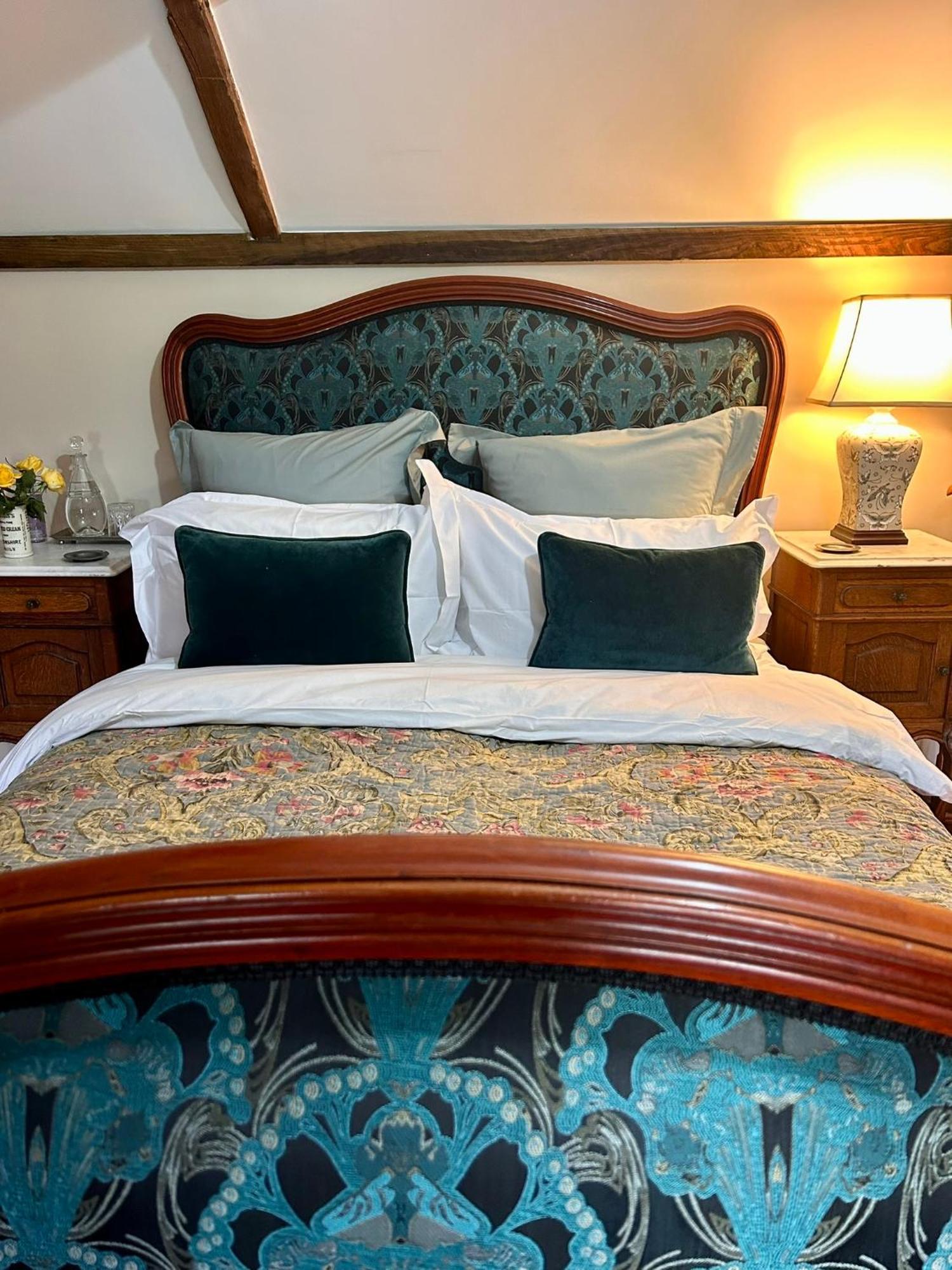 Charming Country Cottage With Outdoor Bath And Historic Setting, Brecon Beacons Retreat Llangadog Екстер'єр фото